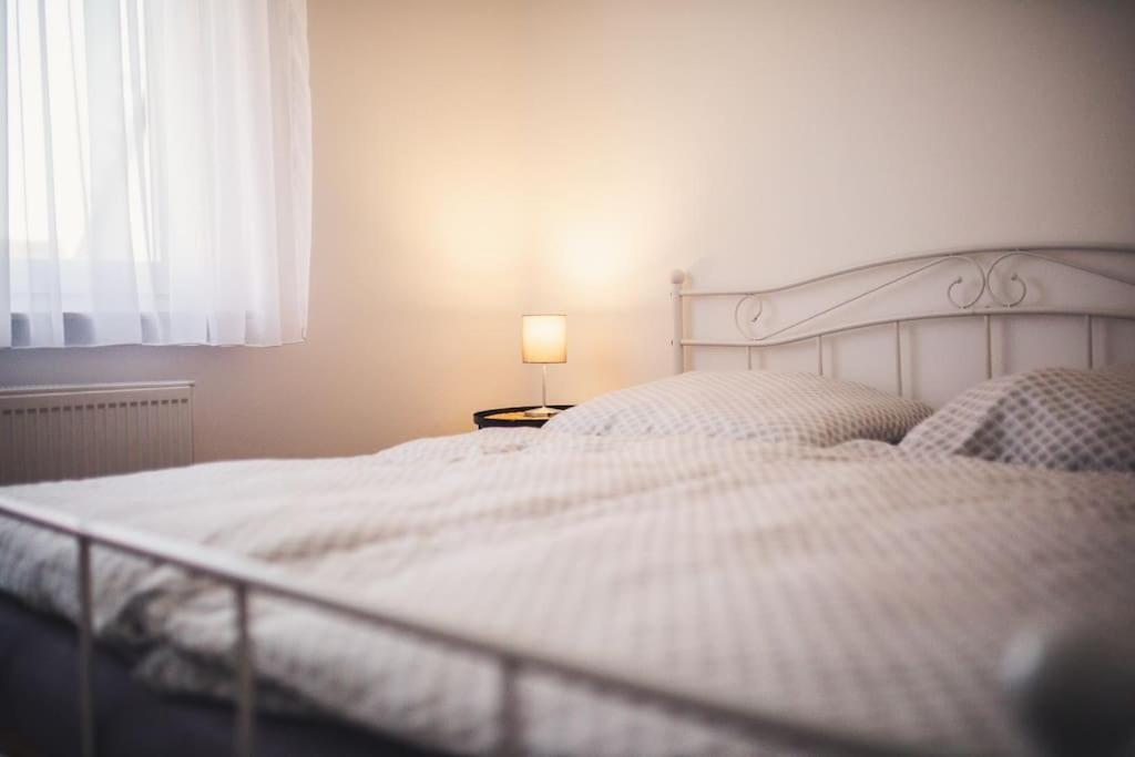 Wunderschoene Neue 3,5 Zimmerwohnung Naehe Kassel Bis 4 Erwachsene 3 Kinder Fuldatal 외부 사진