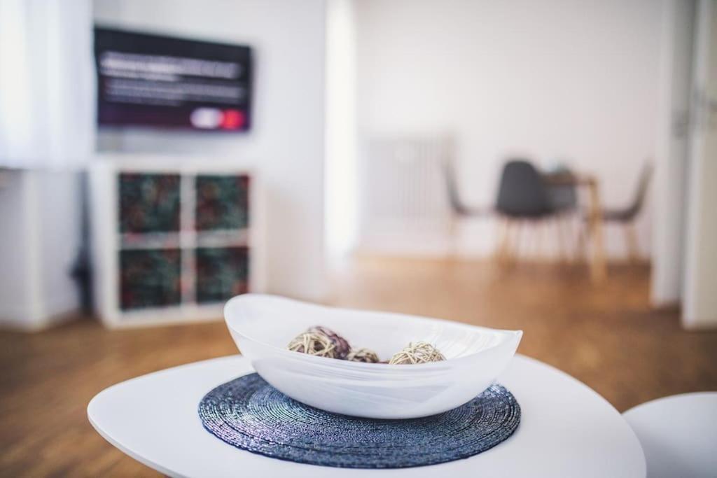 Wunderschoene Neue 3,5 Zimmerwohnung Naehe Kassel Bis 4 Erwachsene 3 Kinder Fuldatal 외부 사진